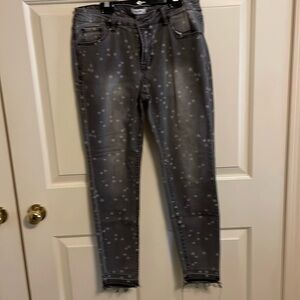 Kenzie, black jeans with stars